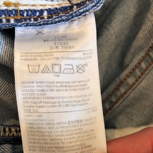 Gap Light Wash Slim Fit Jeans - Picture 4 of 5